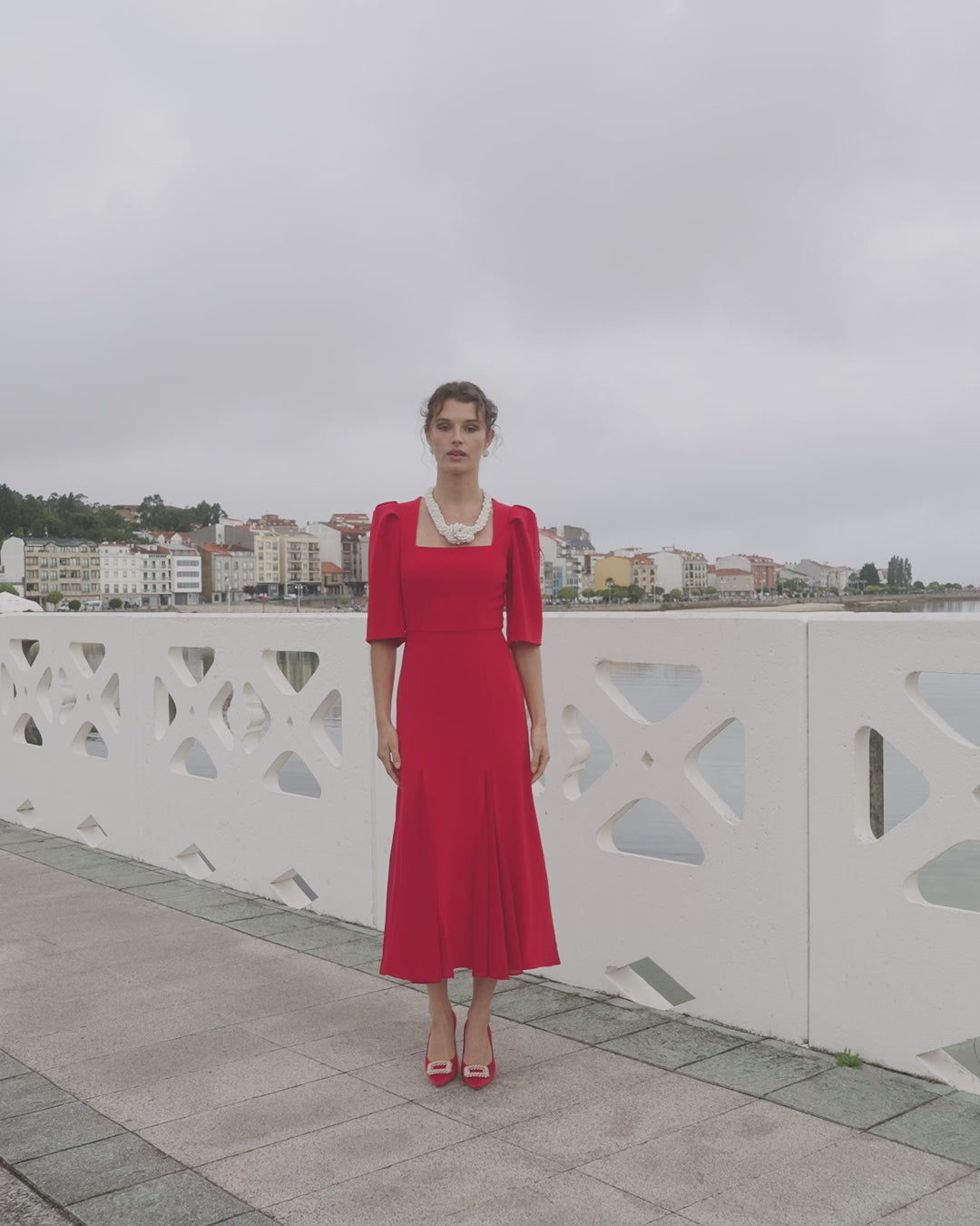 Vestido invitada midi Lara rojo 